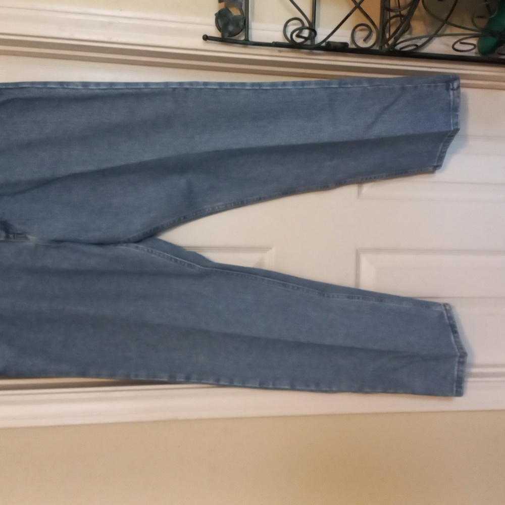 WRANGLER. - Picture 3 of 5
